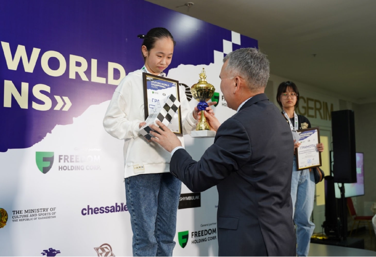 Ding Liren Spotted at Hangzhou Airpassant, En Passanting to Astana for  World Championship Challenge! : r/AnarchyChess